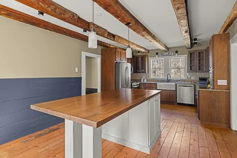 91 Manlin Road Fayston VT 05673