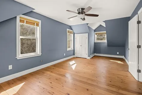 91 Manlin Road Fayston VT 05673