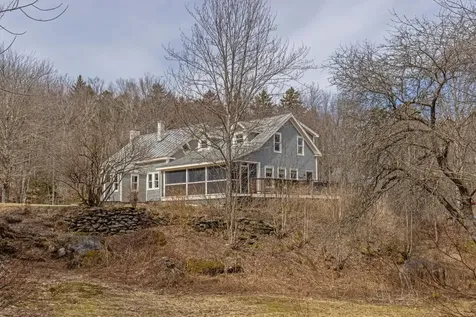 91 Manlin Road Fayston VT 05673