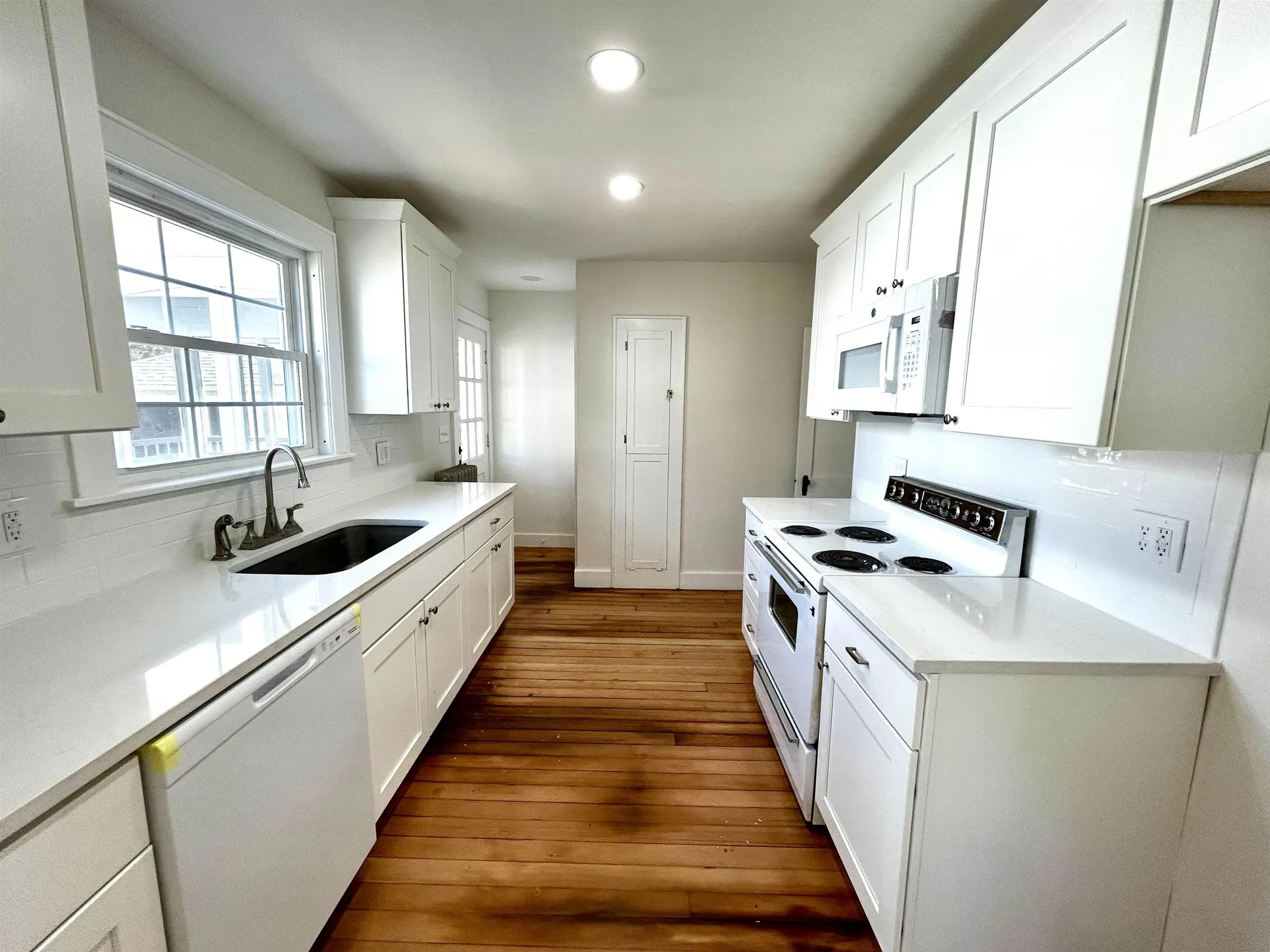 7 Towle Avenue Hampton NH 03842