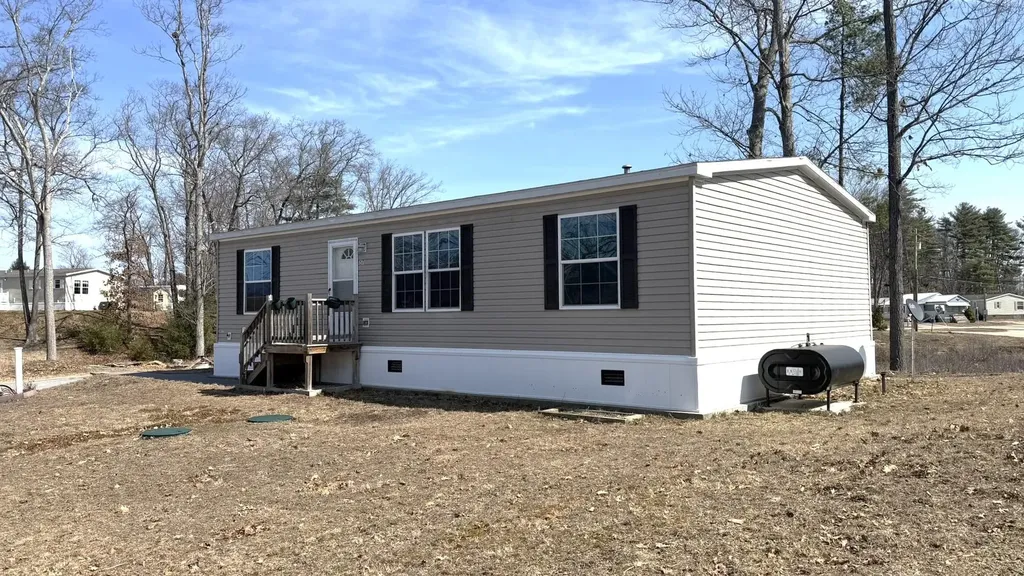 57 Riverview Drive Rochester NH 03867