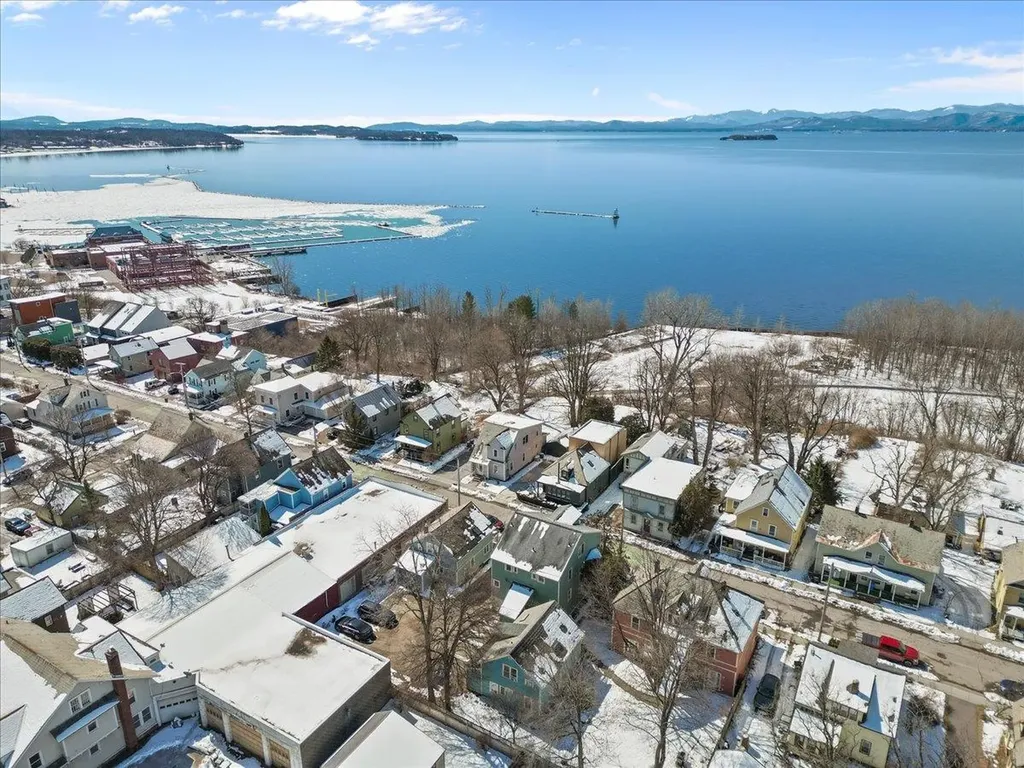 62 Lakeview Terrace Burlington VT 05401