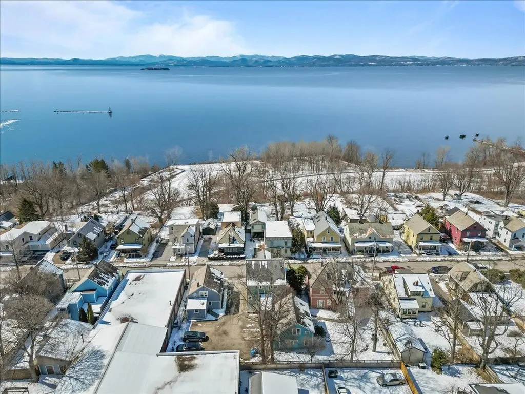 62 Lakeview Terrace Burlington VT 05401