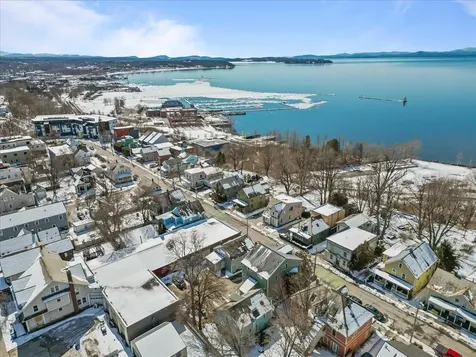 62 Lakeview Terrace Burlington VT 05401