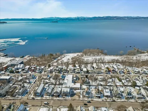 62 Lakeview Terrace Burlington VT 05401