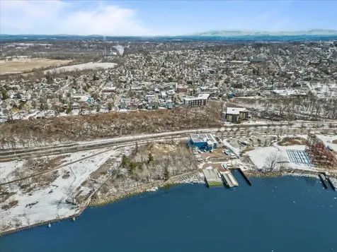 62 Lakeview Terrace Burlington VT 05401