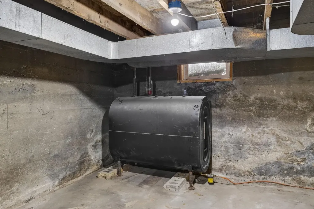 52 Church Street Newport NH 03773