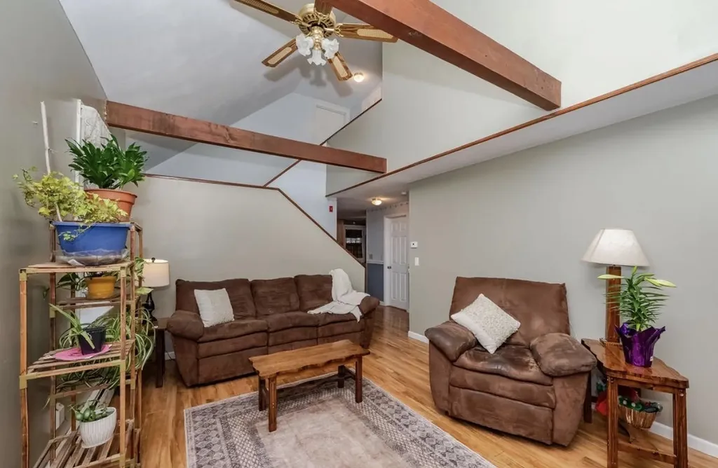 392 Whittier Drive Fremont NH 03044