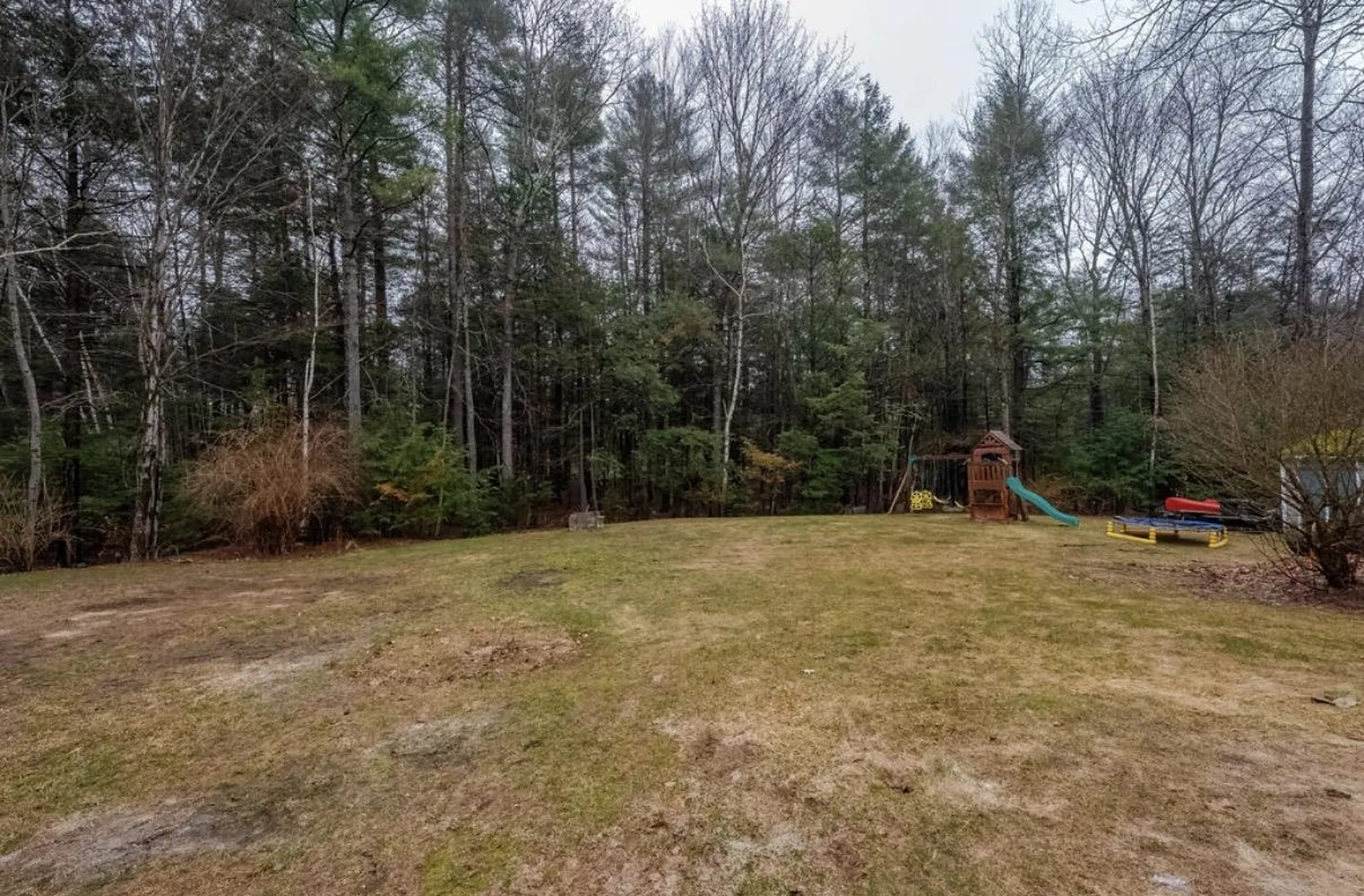 392 Whittier Drive Fremont NH 03044