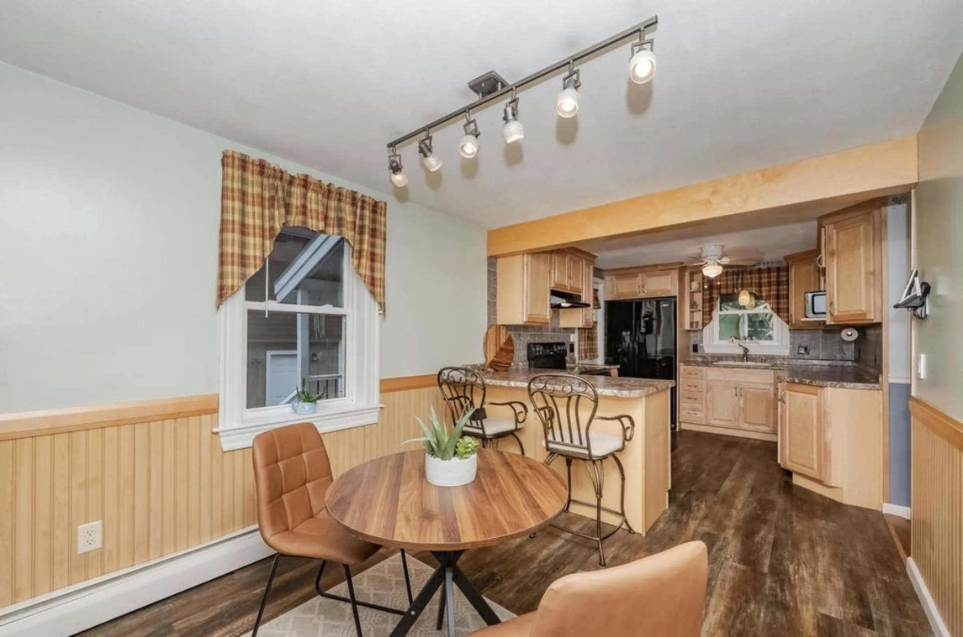 392 Whittier Drive Fremont NH 03044