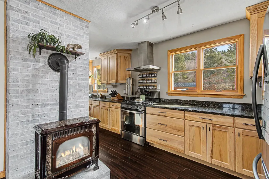 38 Hickory Place Hinesburg VT 05461