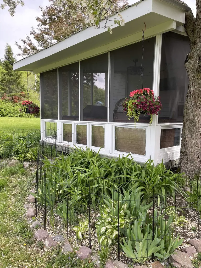 38 Hickory Place Hinesburg VT 05461