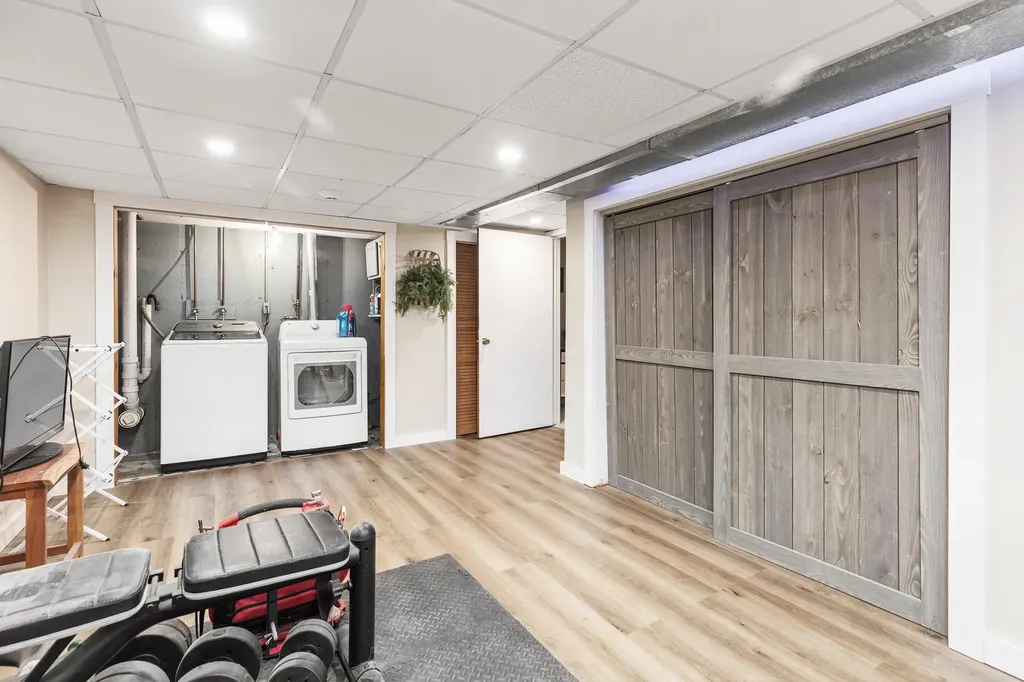 65 Dunvegan Woods Drive Hampton NH 03842