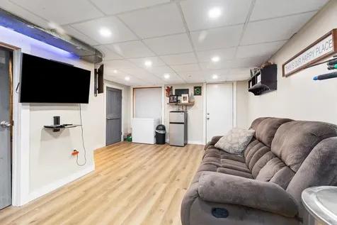 65 Dunvegan Woods Drive Hampton NH 03842