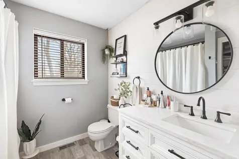 65 Dunvegan Woods Drive Hampton NH 03842