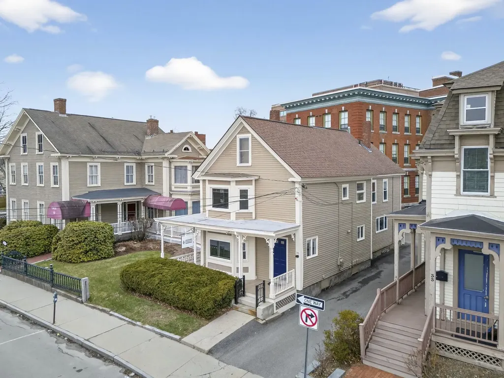 35 E Pearl Street Nashua NH 03060
