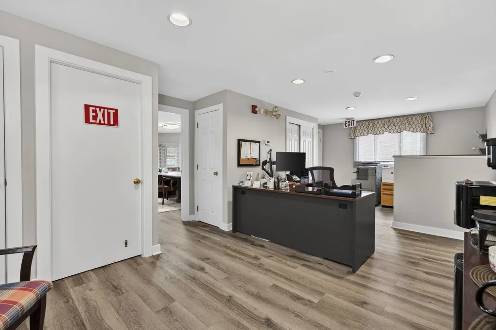 35 E Pearl Street Nashua NH 03060