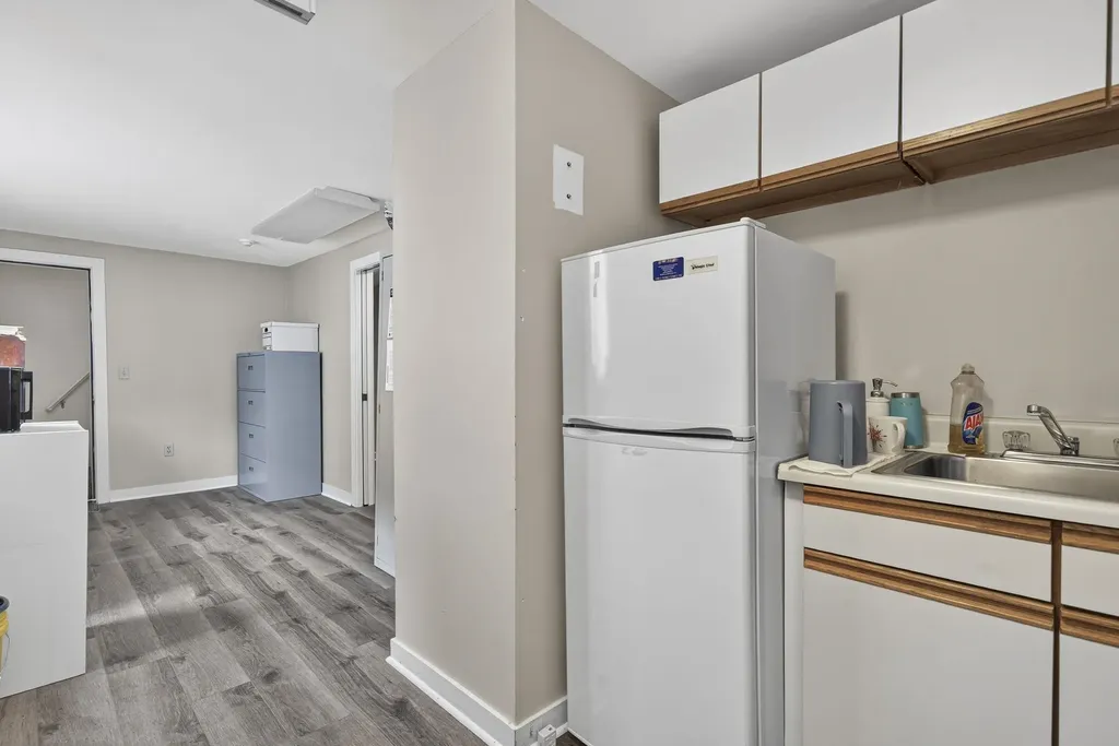 35 E Pearl Street Nashua NH 03060