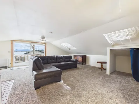 7 Morris Avenue Laconia NH 03246