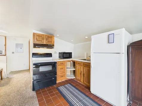 7 Morris Avenue Laconia NH 03246