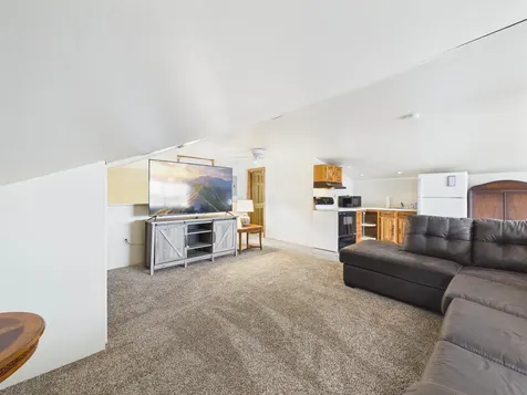 7 Morris Avenue Laconia NH 03246