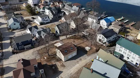 7 Morris Avenue Laconia NH 03246