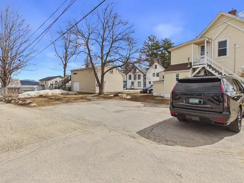 7 Morris Avenue Laconia NH 03246