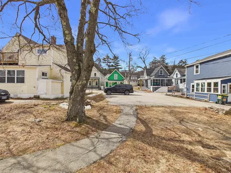 7 Morris Avenue Laconia NH 03246