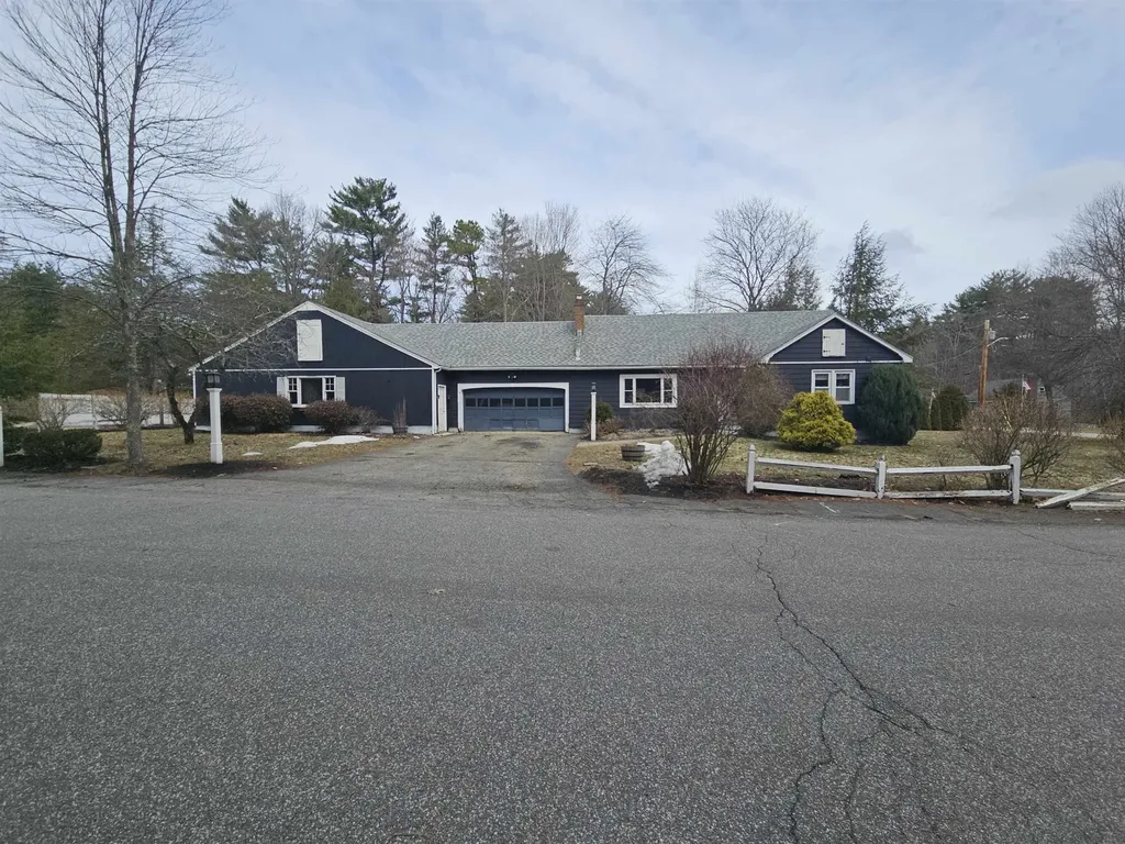 4 Fran Avenue Plaistow NH 03865