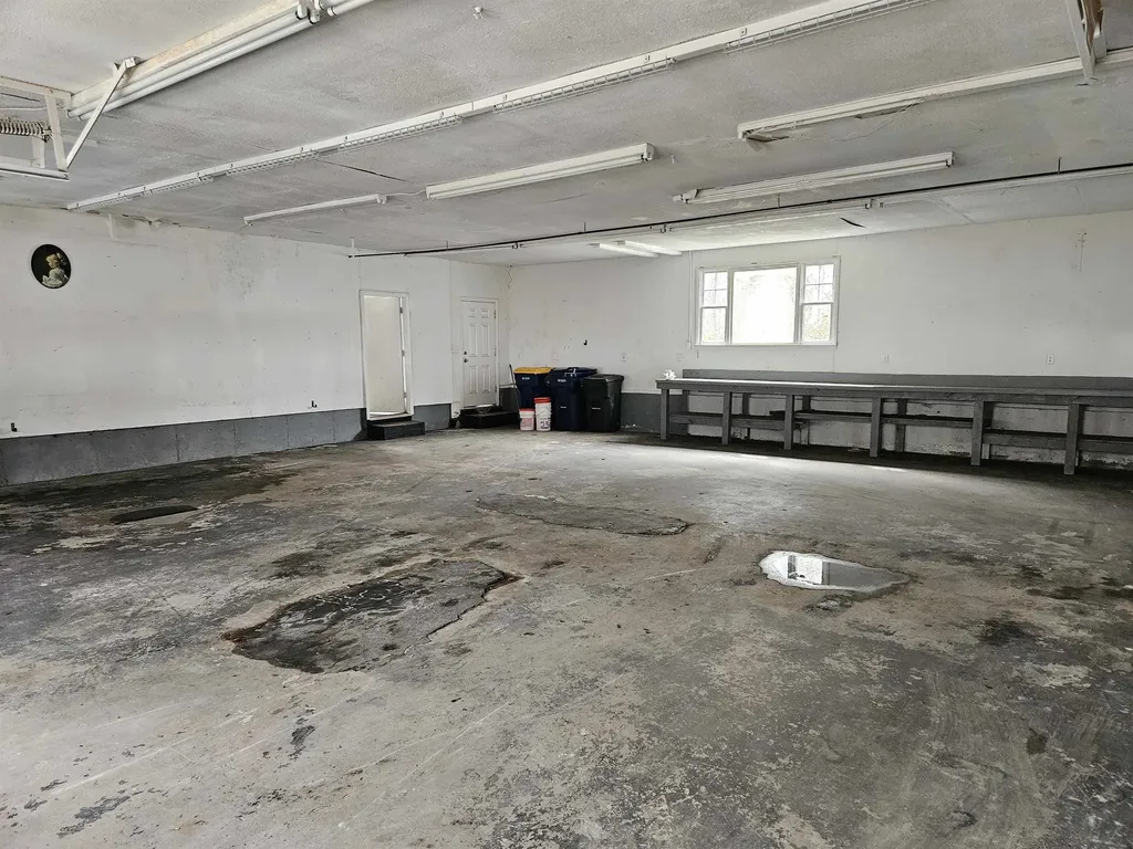 4 Fran Avenue Plaistow NH 03865