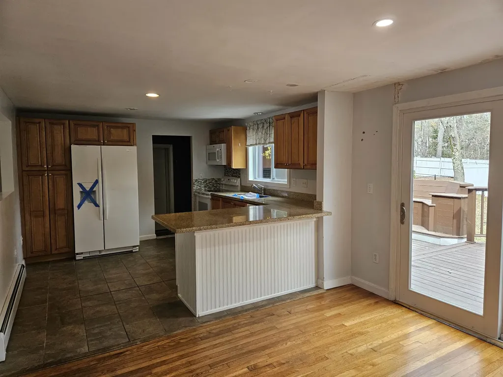 4 Fran Avenue Plaistow NH 03865