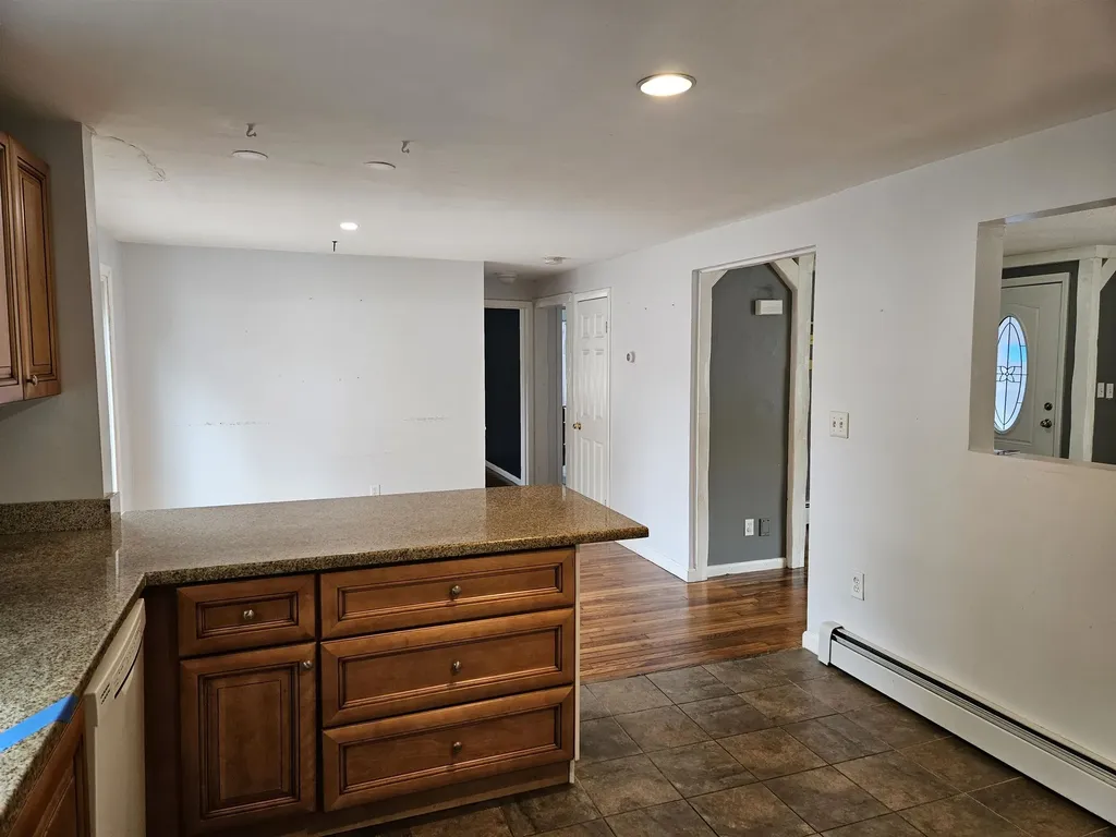 4 Fran Avenue Plaistow NH 03865