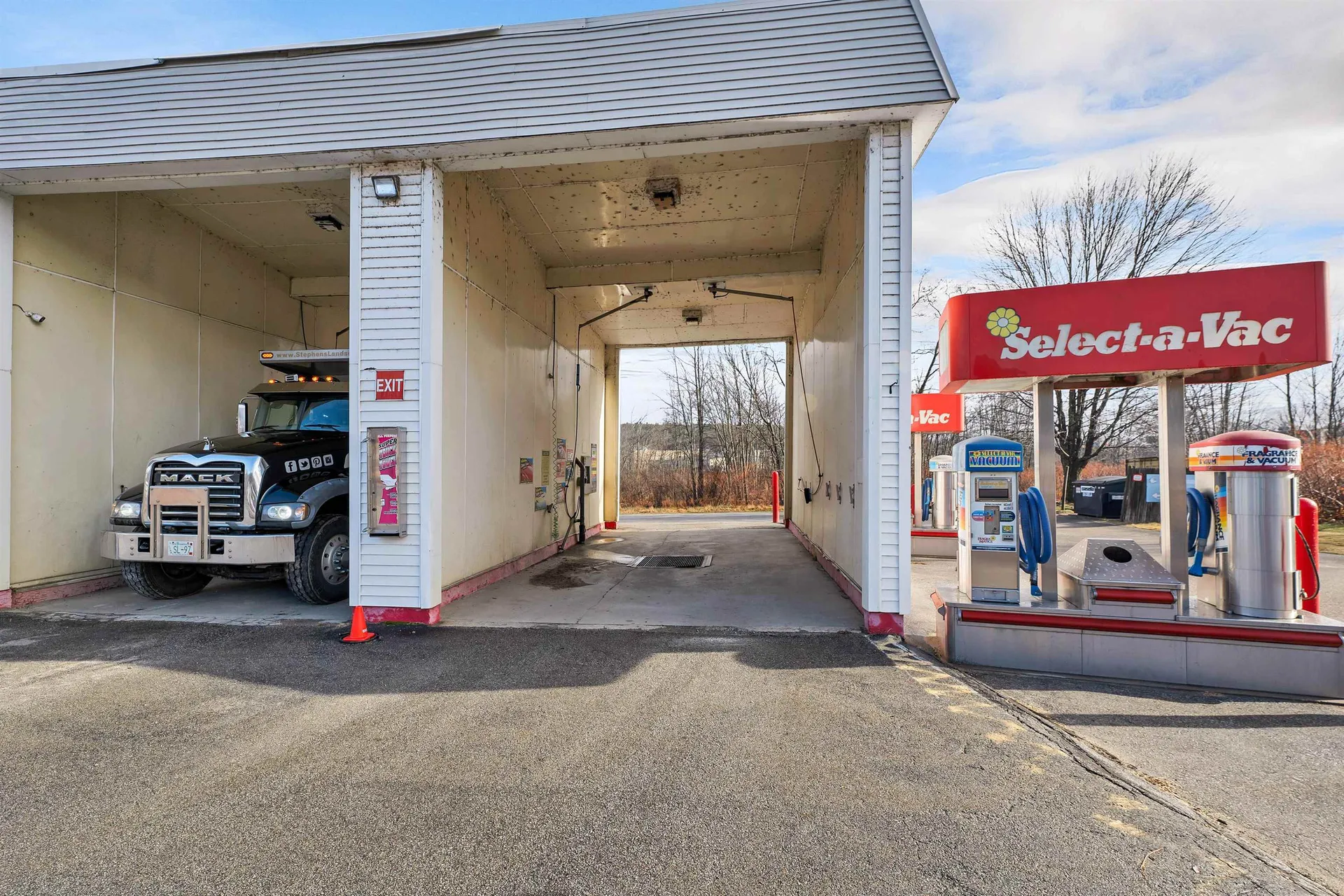 329 Daniel Webster Highway Meredith NH 03253