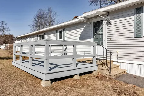 47 Scott Avenue Seabrook NH 03874