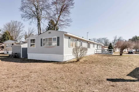 47 Scott Avenue Seabrook NH 03874