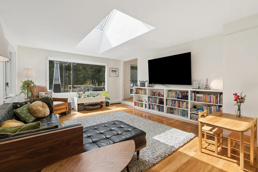 3 Woodmore Drive Hanover NH 03755