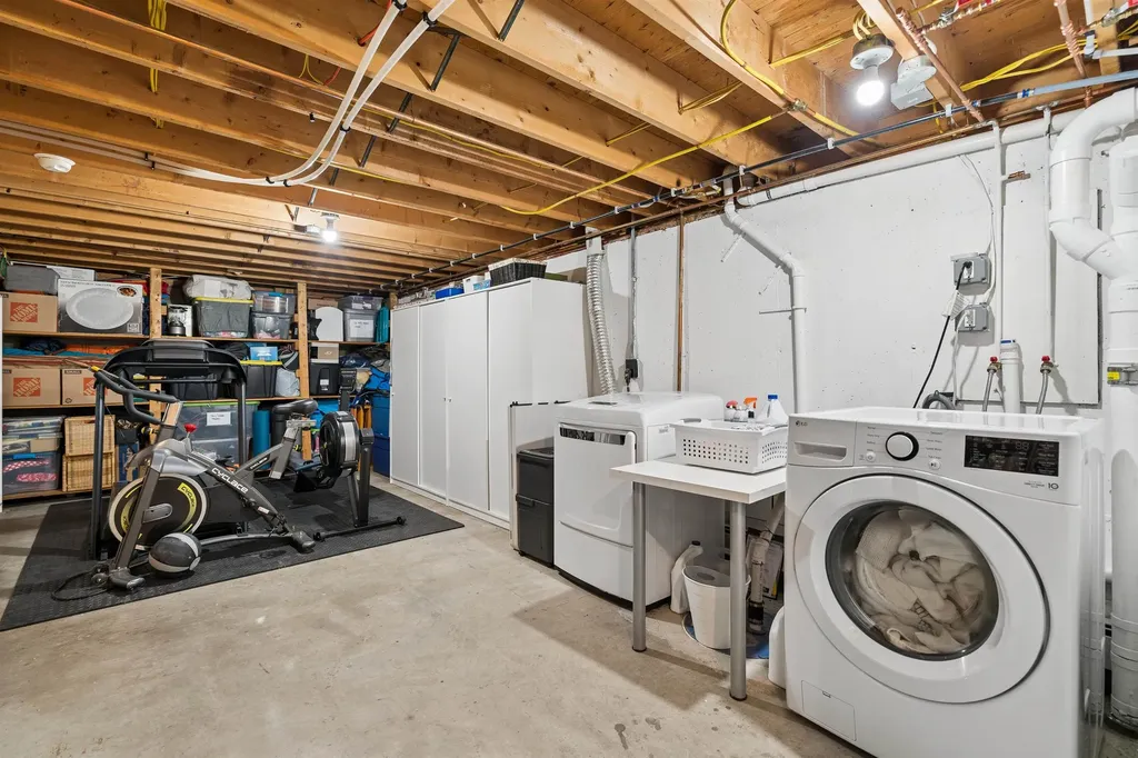 3 Woodmore Drive Hanover NH 03755