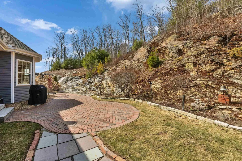 280 Sylvan Lane Manchester NH 03102