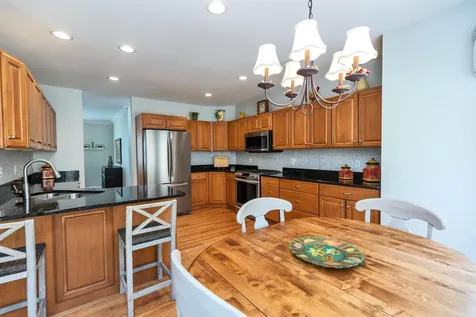 280 Sylvan Lane Manchester NH 03102