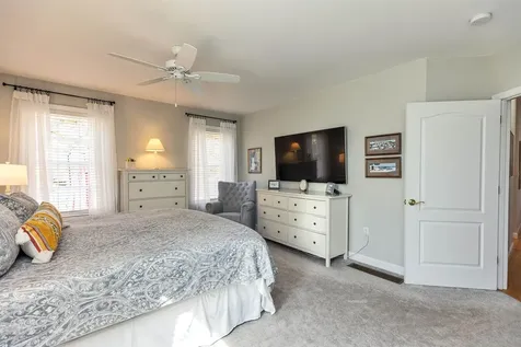 280 Sylvan Lane Manchester NH 03102