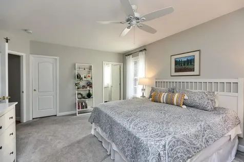280 Sylvan Lane Manchester NH 03102
