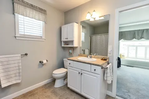280 Sylvan Lane Manchester NH 03102