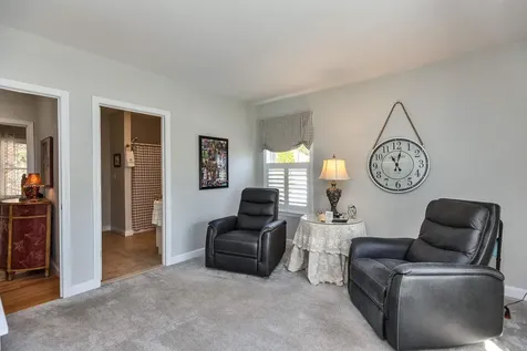 280 Sylvan Lane Manchester NH 03102