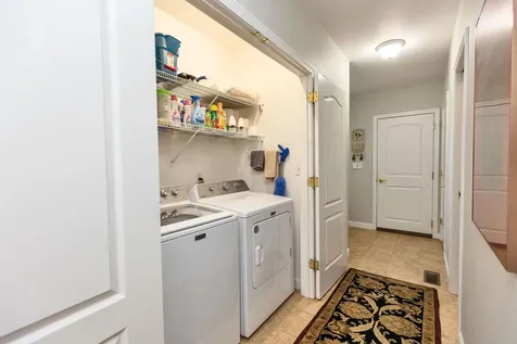 280 Sylvan Lane Manchester NH 03102