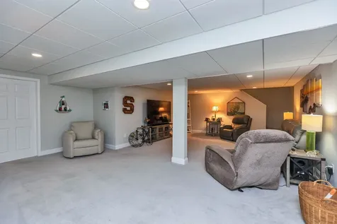 280 Sylvan Lane Manchester NH 03102