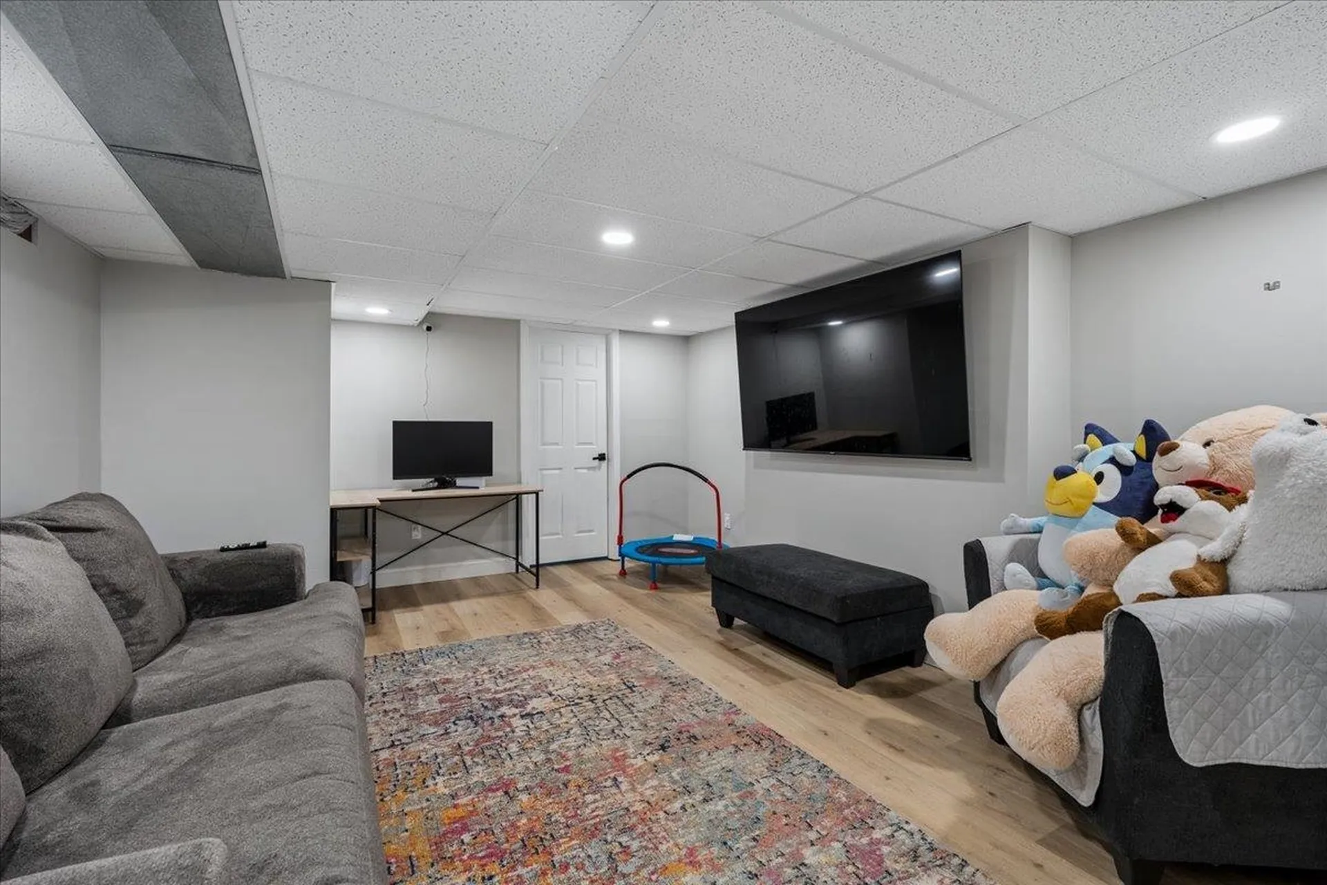 28 Dunvegan Woods Drive Hampton NH 03842
