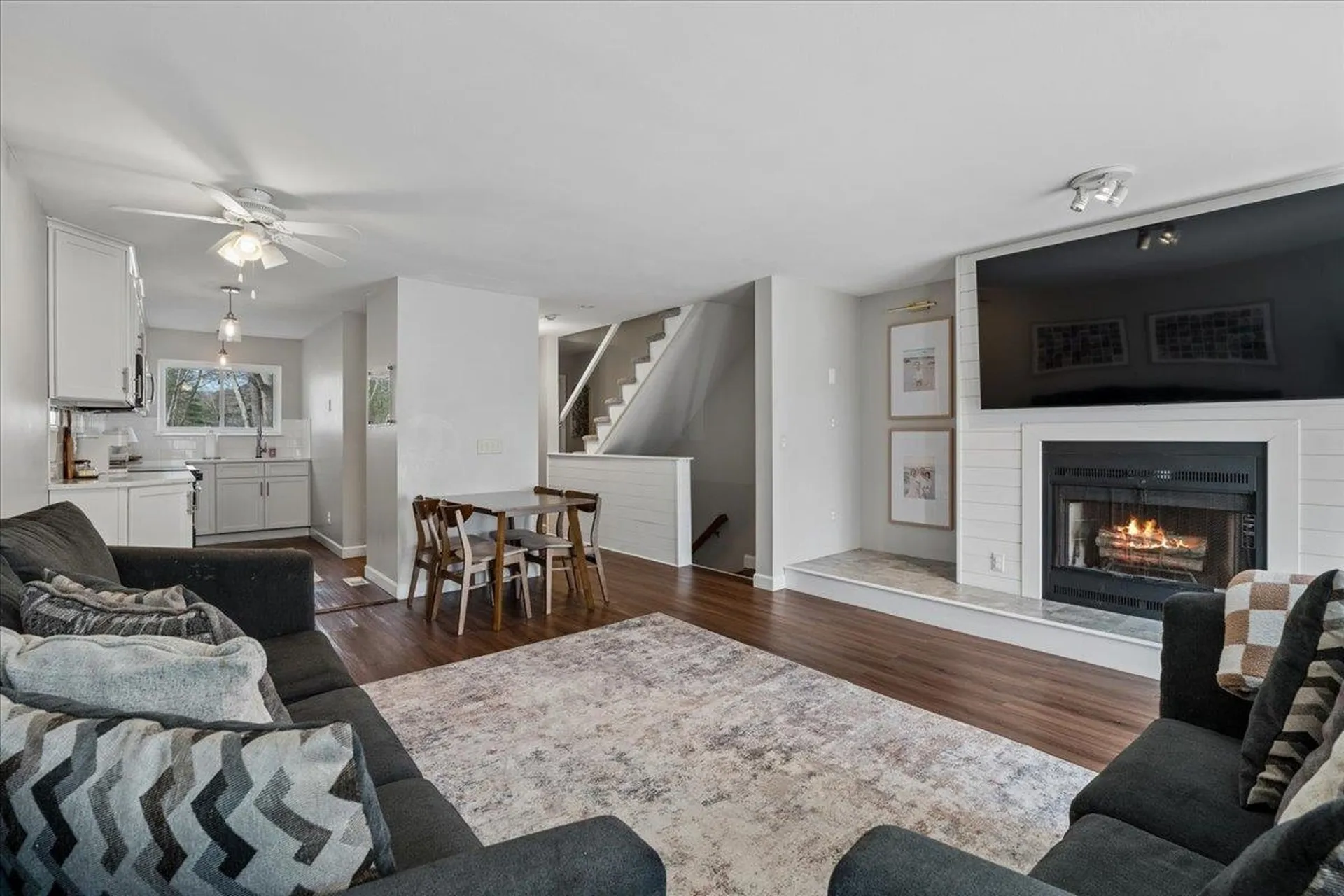 28 Dunvegan Woods Drive Hampton NH 03842