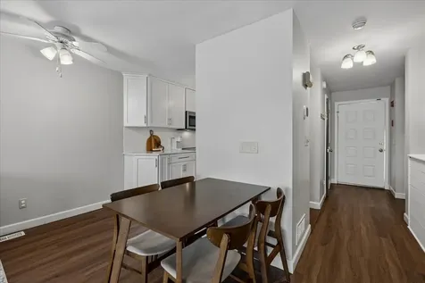 28 Dunvegan Woods Drive Hampton NH 03842