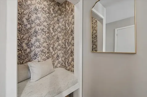 28 Dunvegan Woods Drive Hampton NH 03842