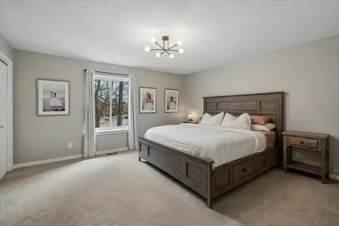 28 Dunvegan Woods Drive Hampton NH 03842